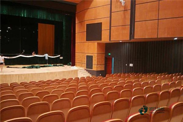 楓樺木木地板籃球館廠家去哪找?