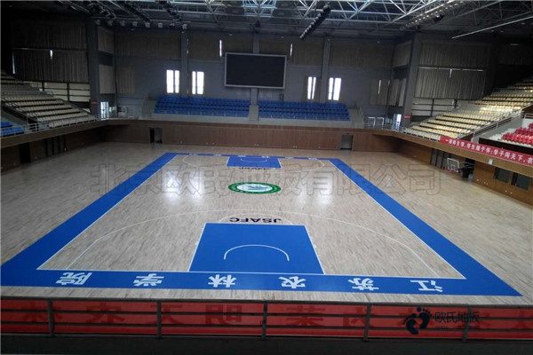 **的體育運(yùn)動(dòng)地板圖片及**