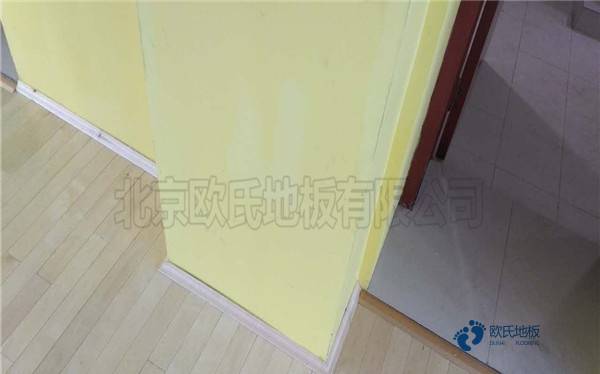 五角楓風(fēng)雨操場(chǎng)地板品牌廠家